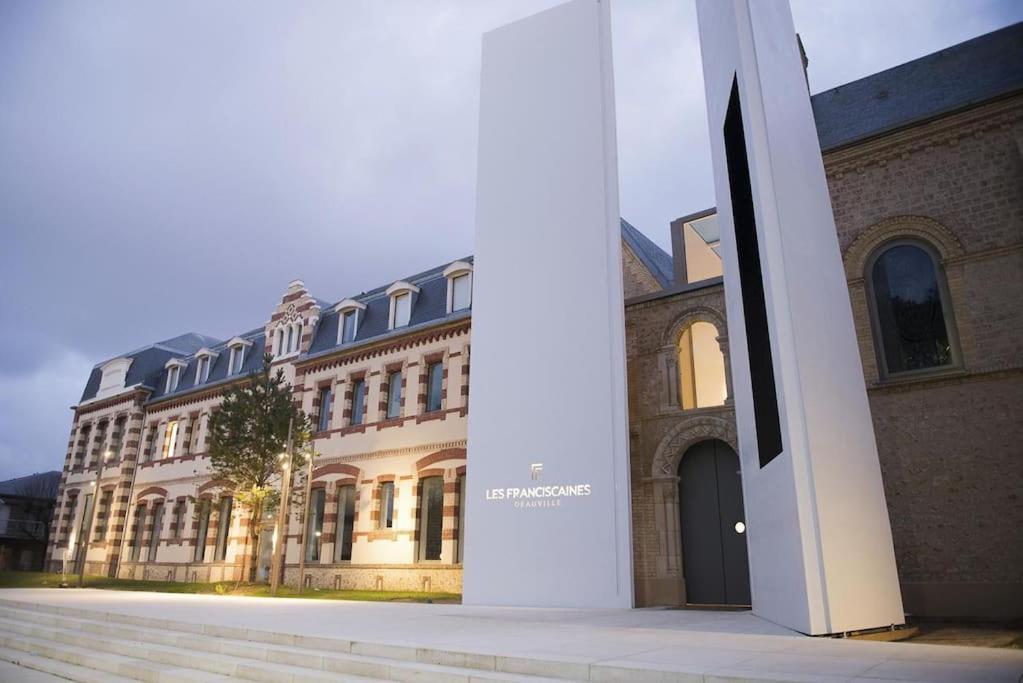 Le Cyrano, Deauville - App. T2 Proche De La Mer 외부 사진